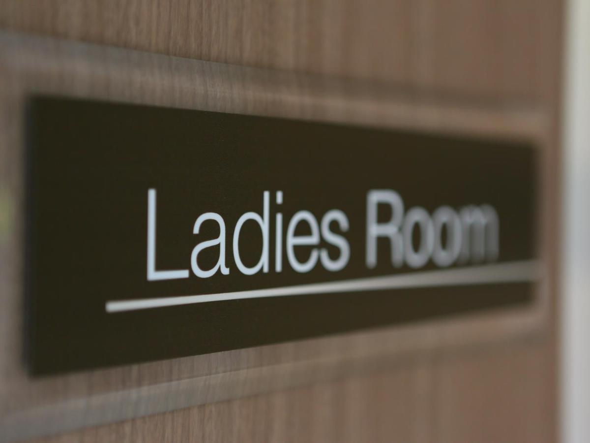 Ladies Single Room Non-Smoking