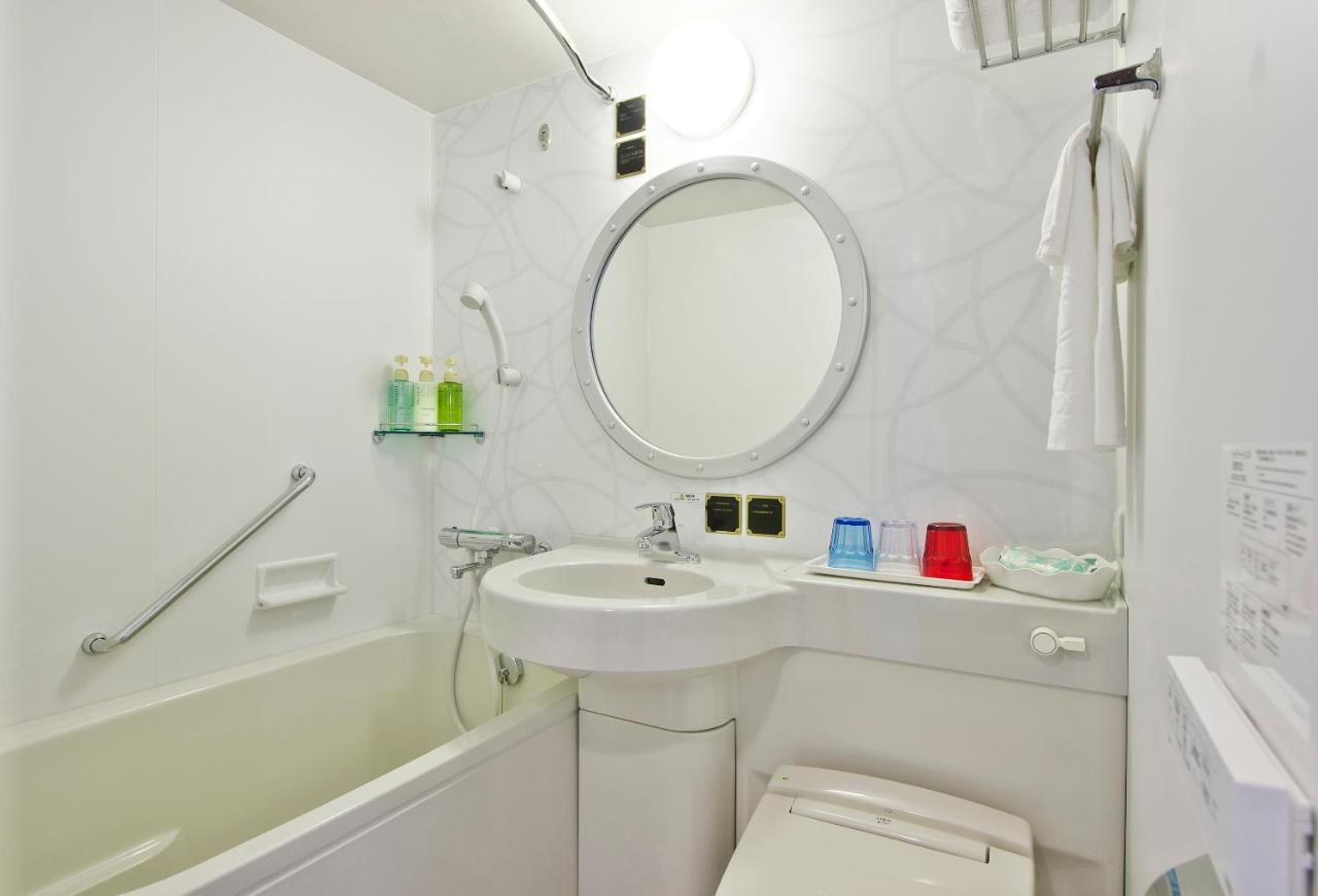 Economy Twin Room No bed-sharing children Non-Smoking